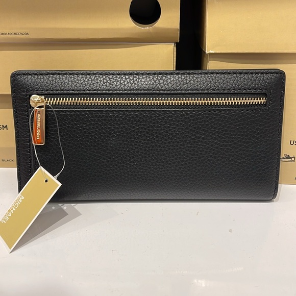 Michael Kors Reed Large Bifold Pebbled Leather Snap Wallet Card Case 
Black 
NWT - Picture 4 of 16